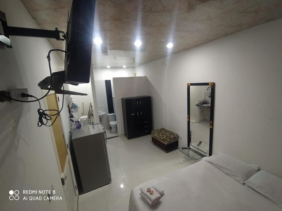 Apartaestudios El Descanso カリ エクステリア 写真
